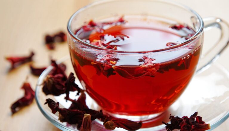 Hibiscus Tea and Caffeine: Separating Fact from Fiction (2026)